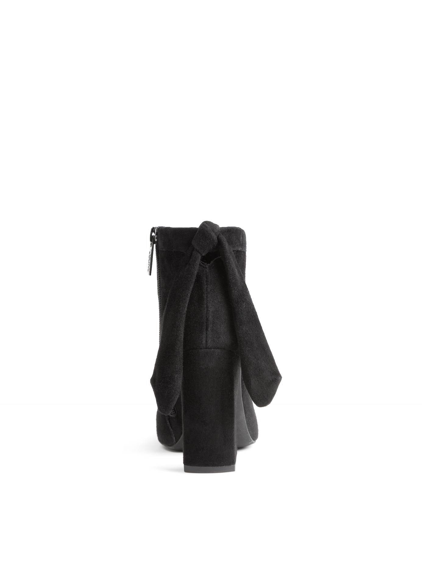 Cloudscape - Black Suede