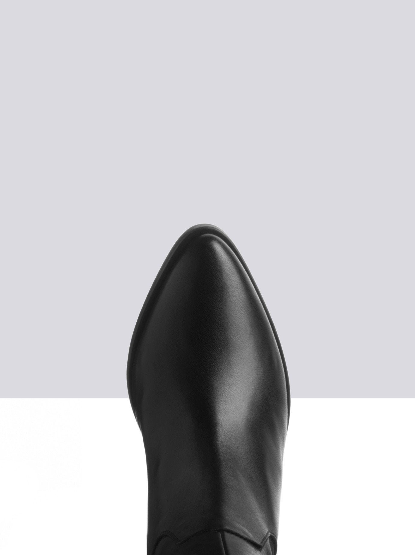 Draco - Black Leather
