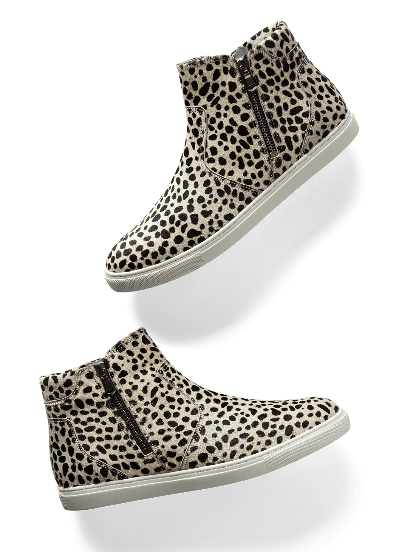 Hi-top Parsonage in monochrome hair leather has a rubber sole for extra comfort.