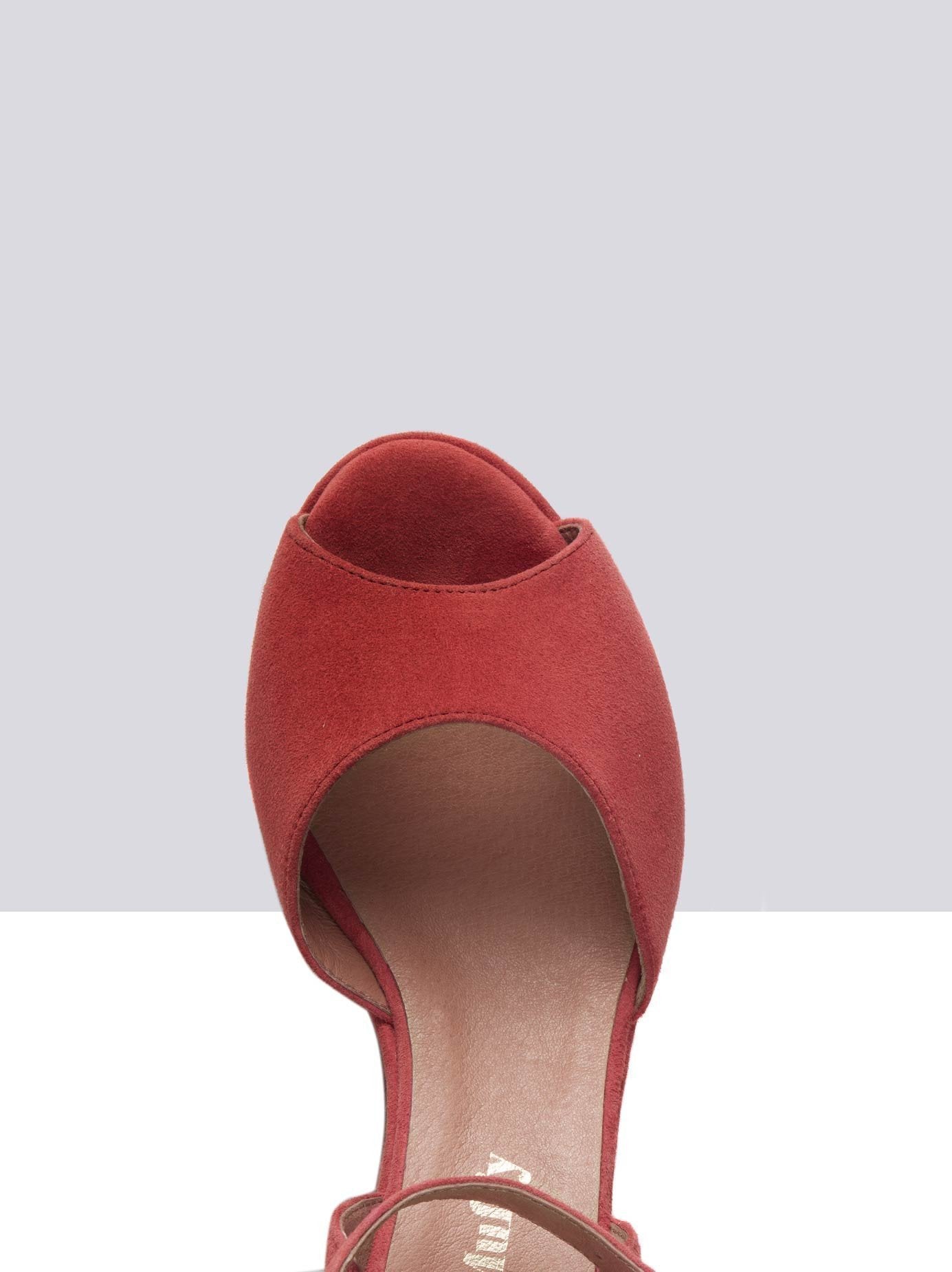 Luhan - Coral Red Suede