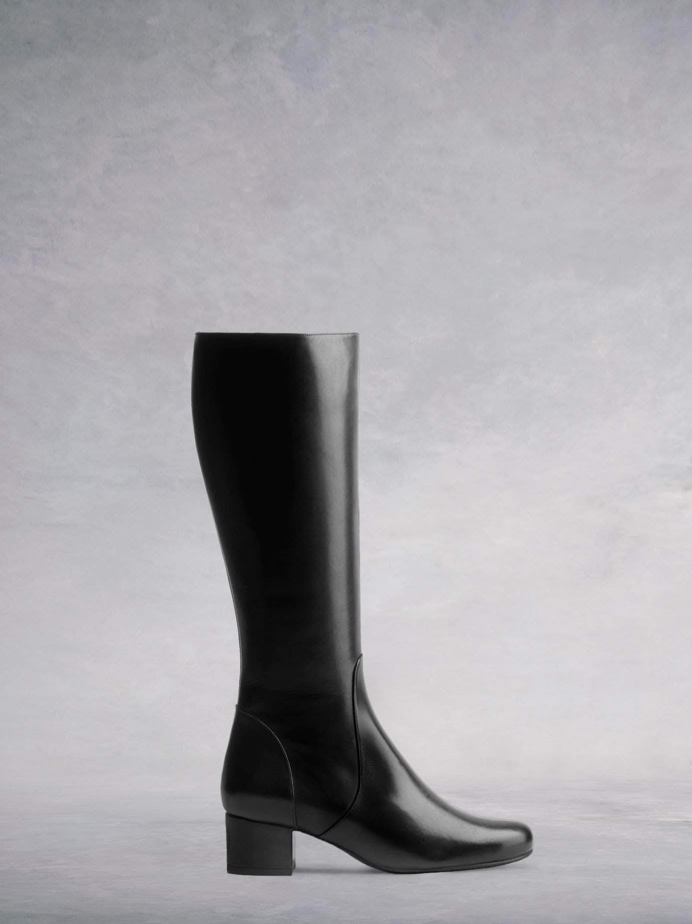 Artemis - Black Leather
