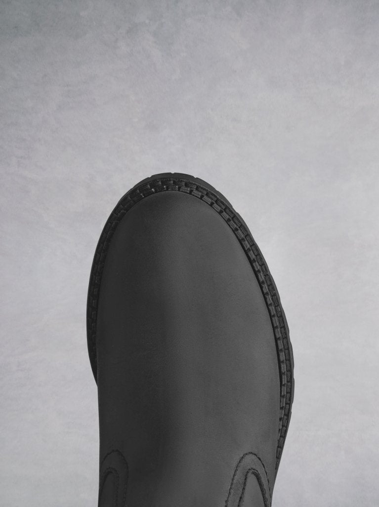 Asham - Black Waxed Nubuck