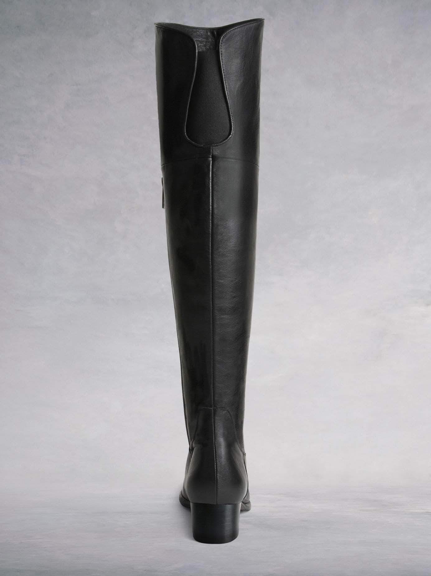 Blade - Black Leather