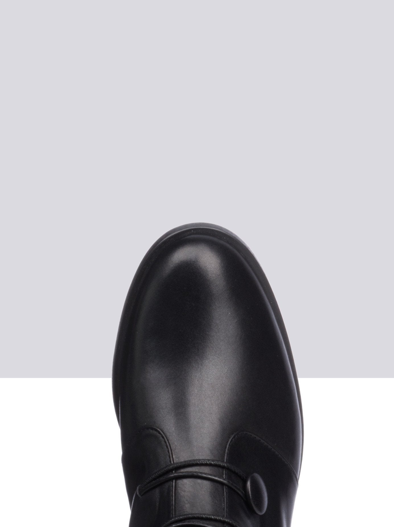Comet - Black Leather