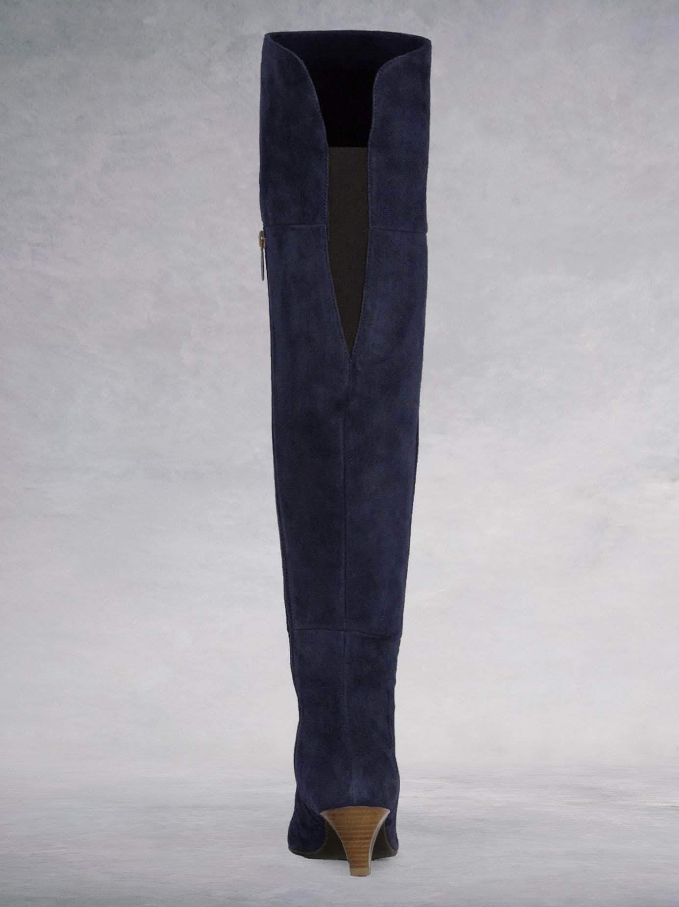 Curve - Navy Suede