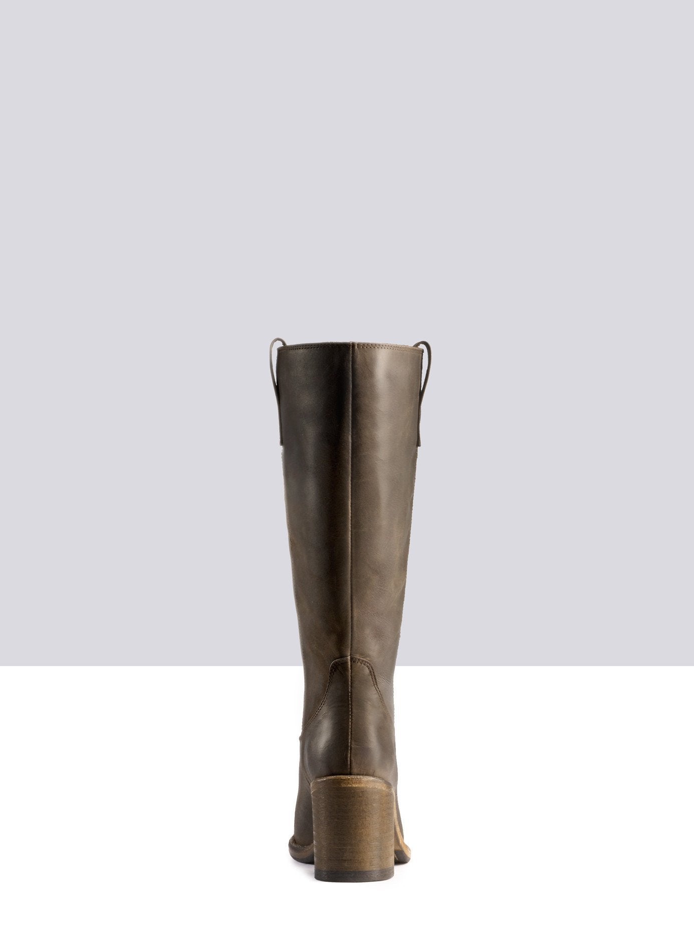 Elfin - Truffle Brown Waxed Nubuck