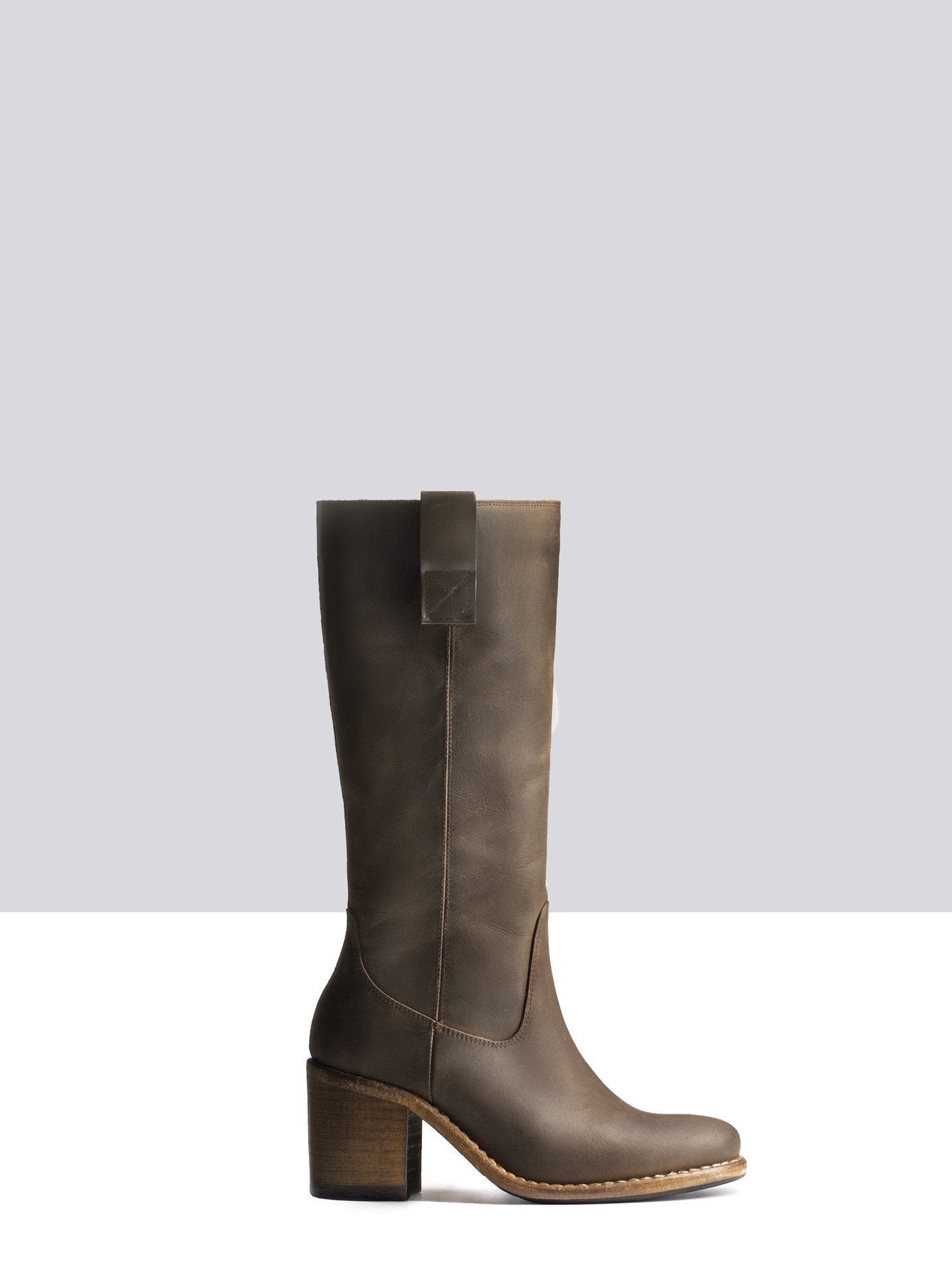 Elfin - Truffle Brown Waxed Nubuck