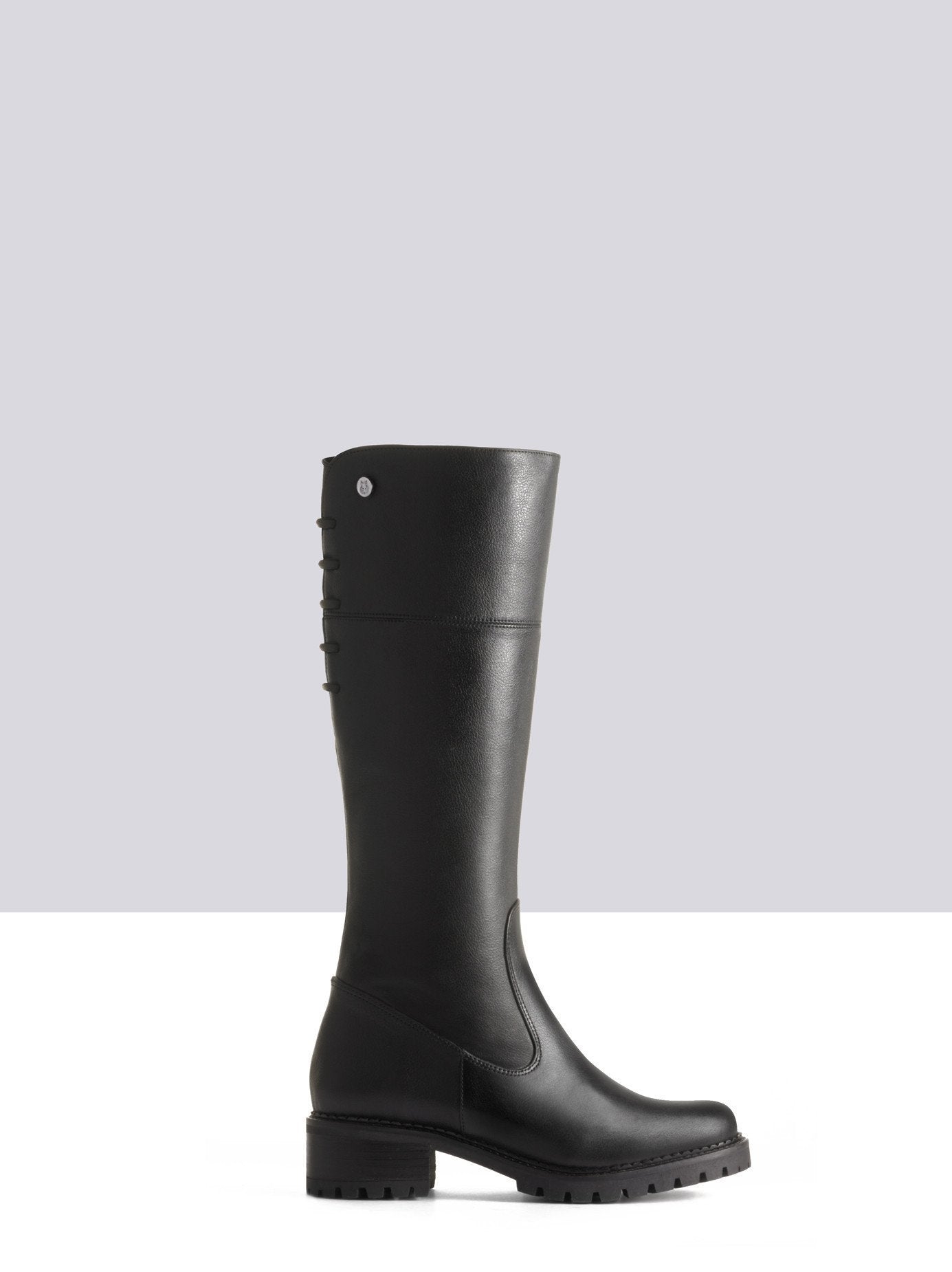 Fable - Black Leather