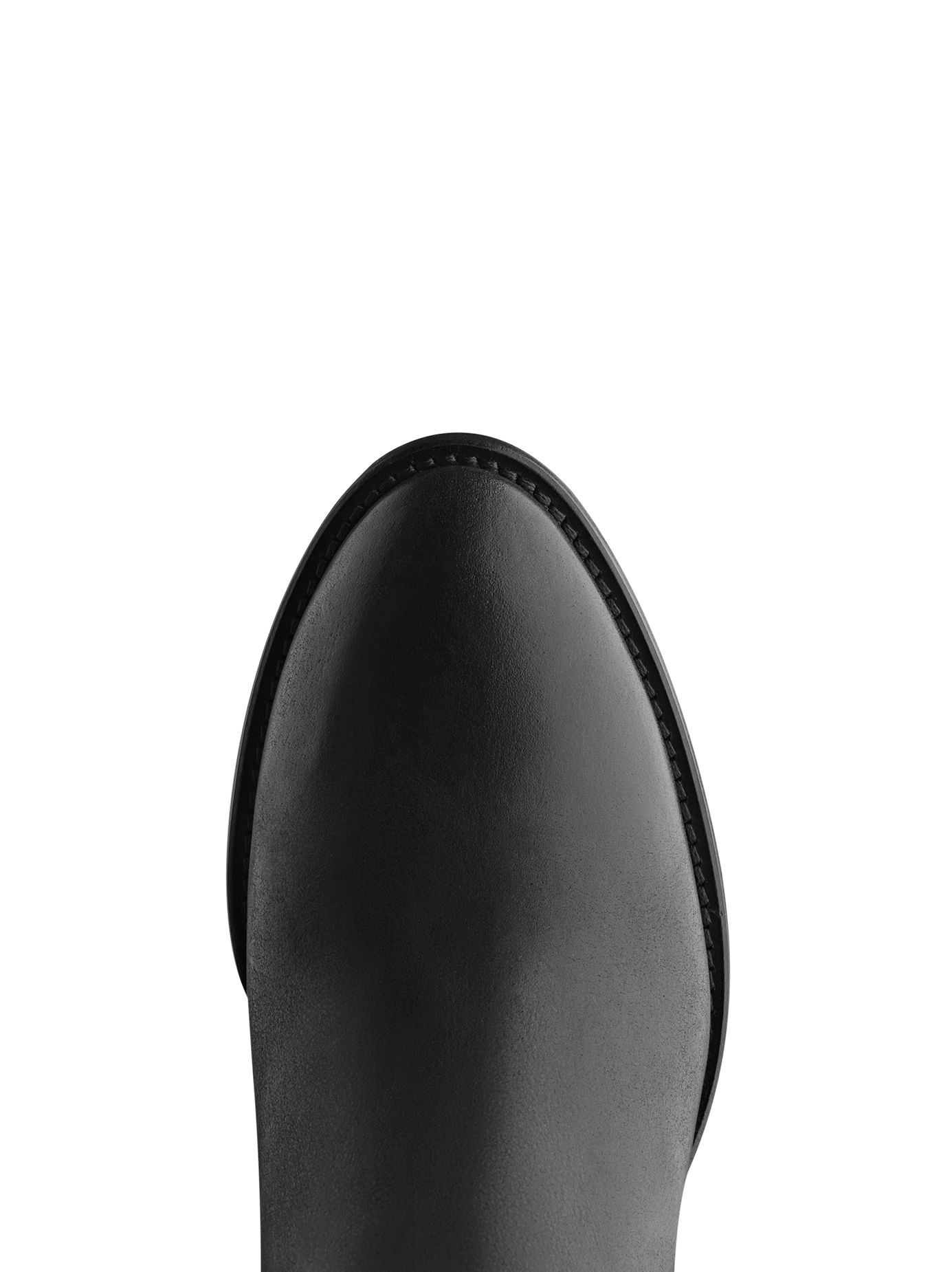 Feltham features a black almond toe shape which complements the Cuban style.