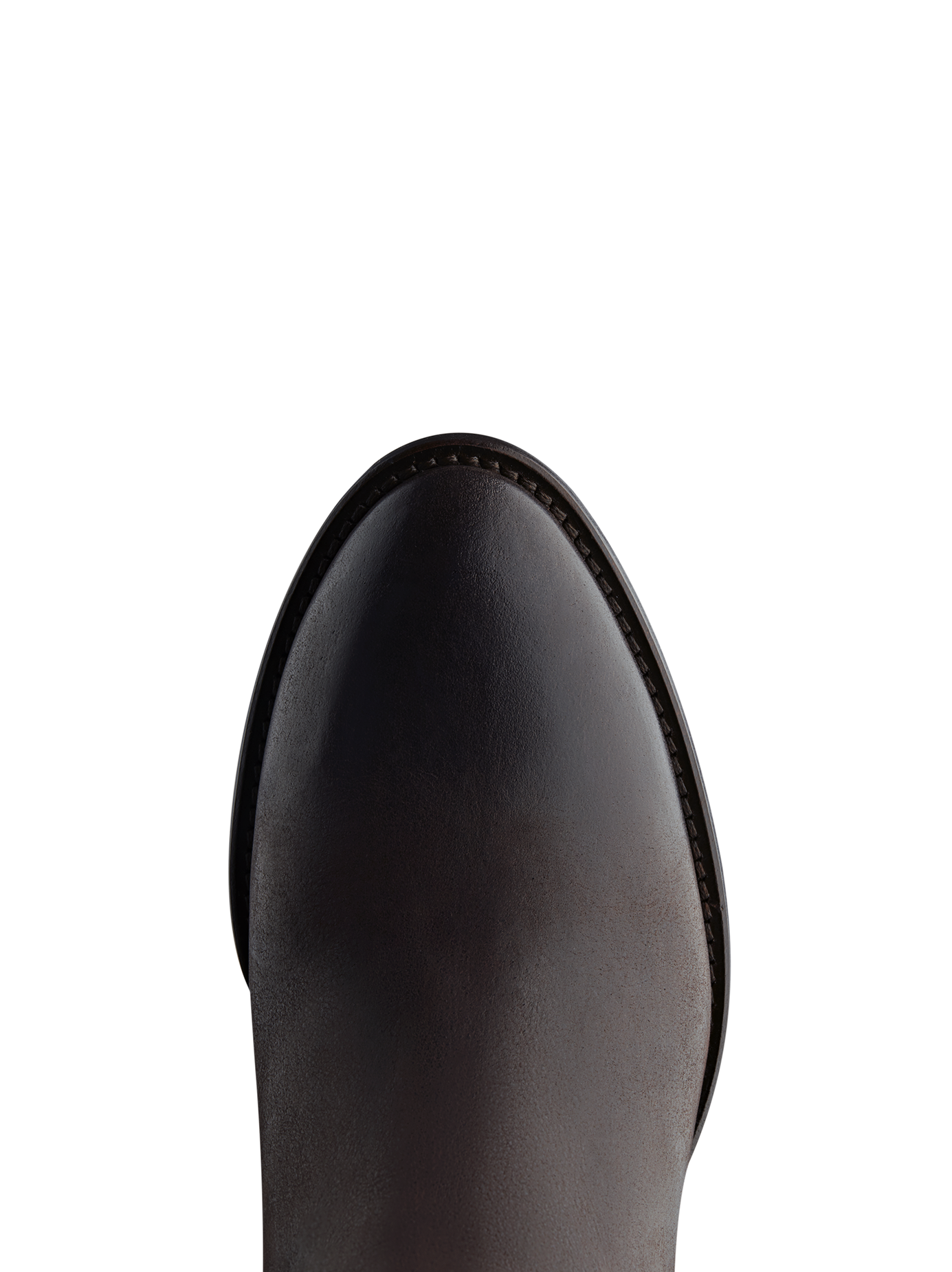 Feltham features a brown almond toe shape which complements the Cuban style.