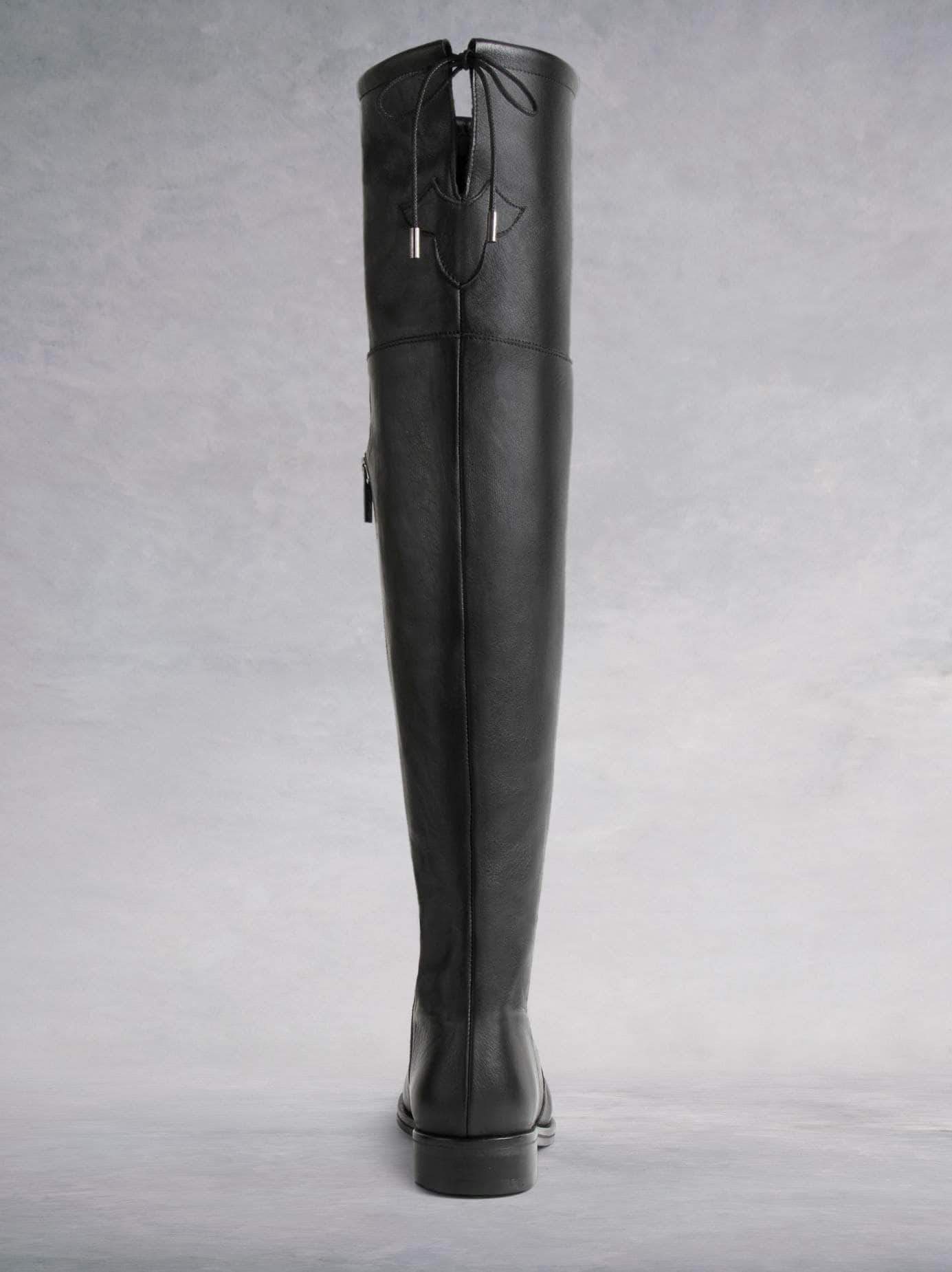 Fuller - Black Leather