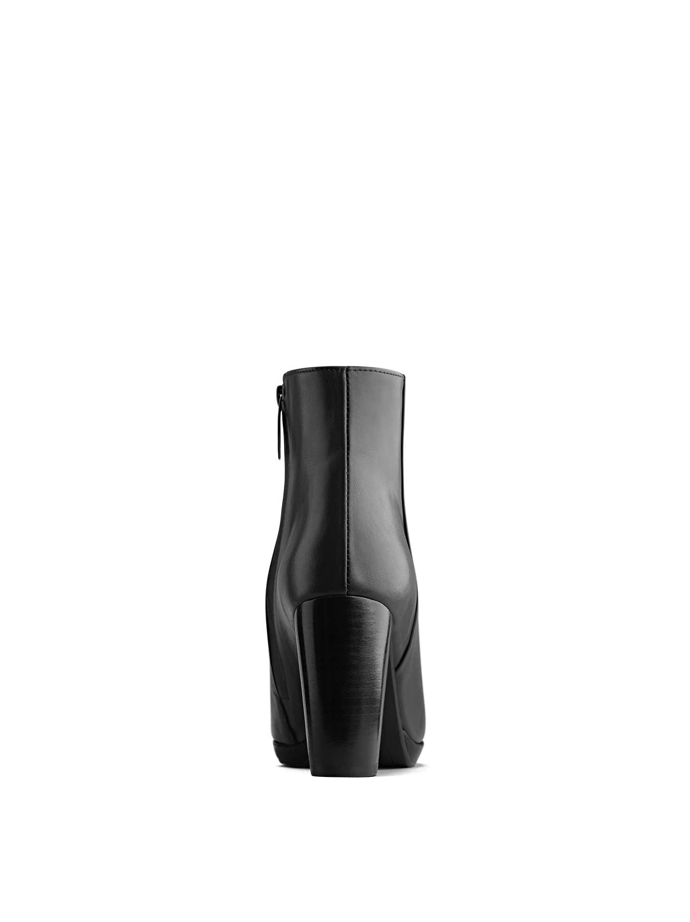 Loxton has a 1cm built in platform - to comfortably add height to your look.