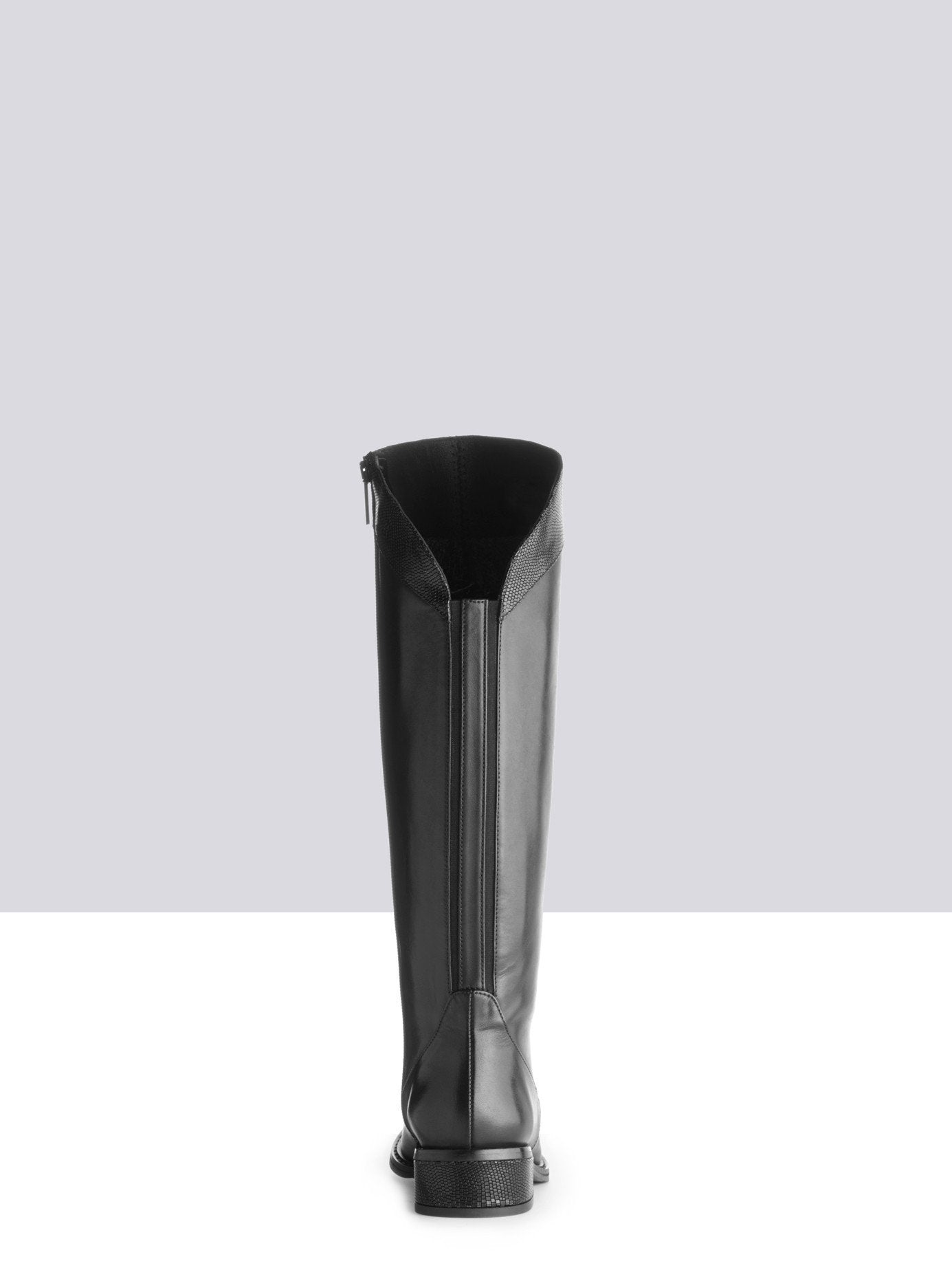 Mystic - Black Leather