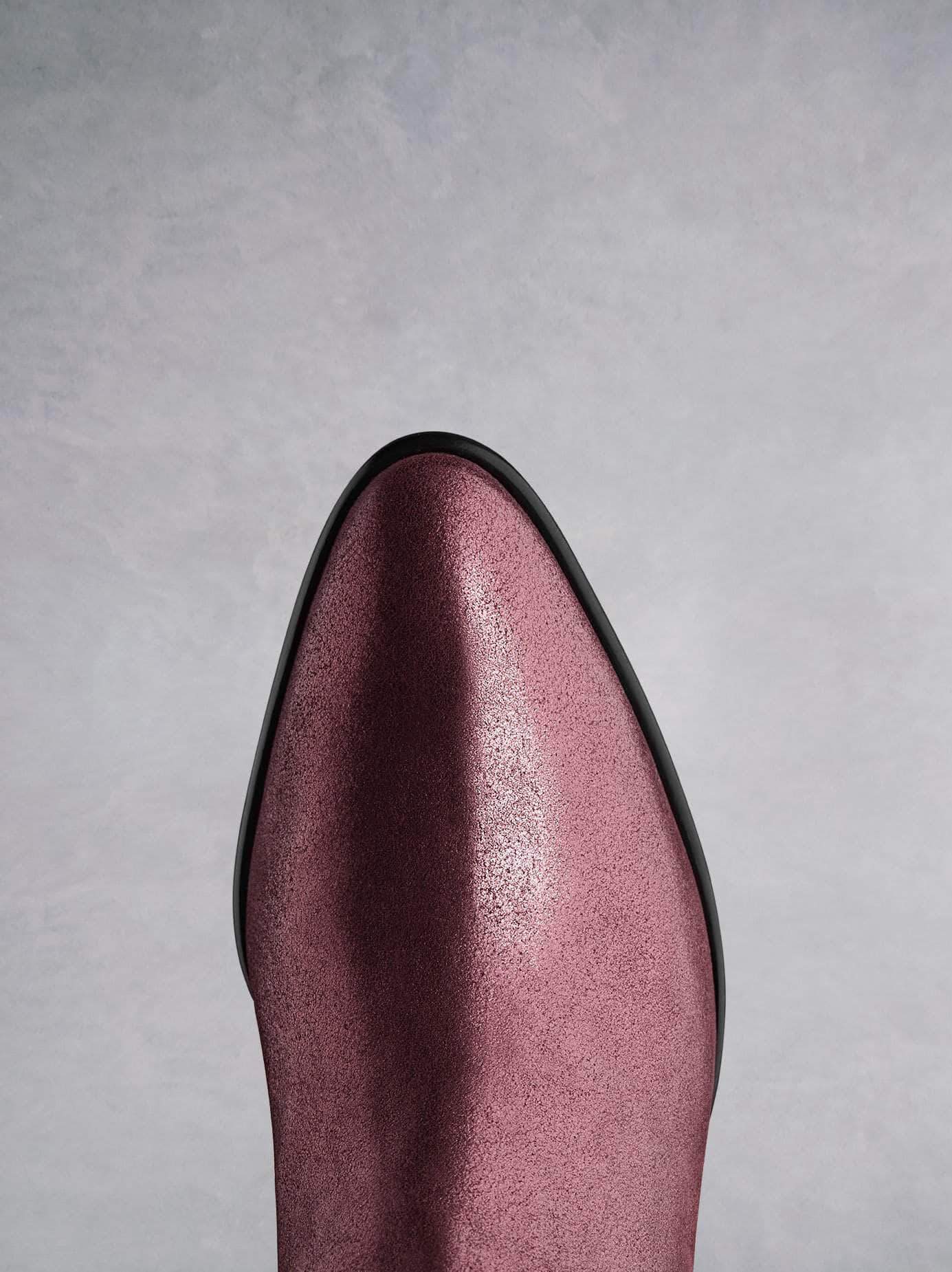 Renata in plum metallic leather has a stylish almond toe shape. 