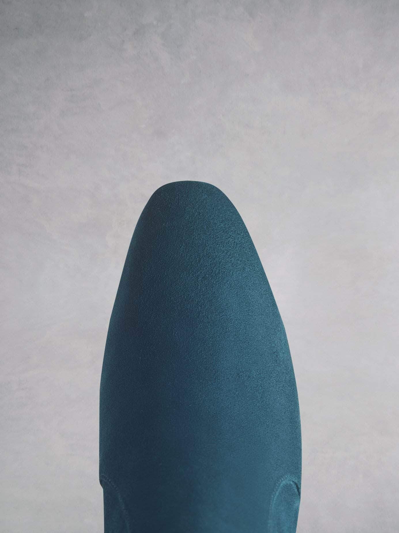 Sarsgrove - Teal Blue Suede