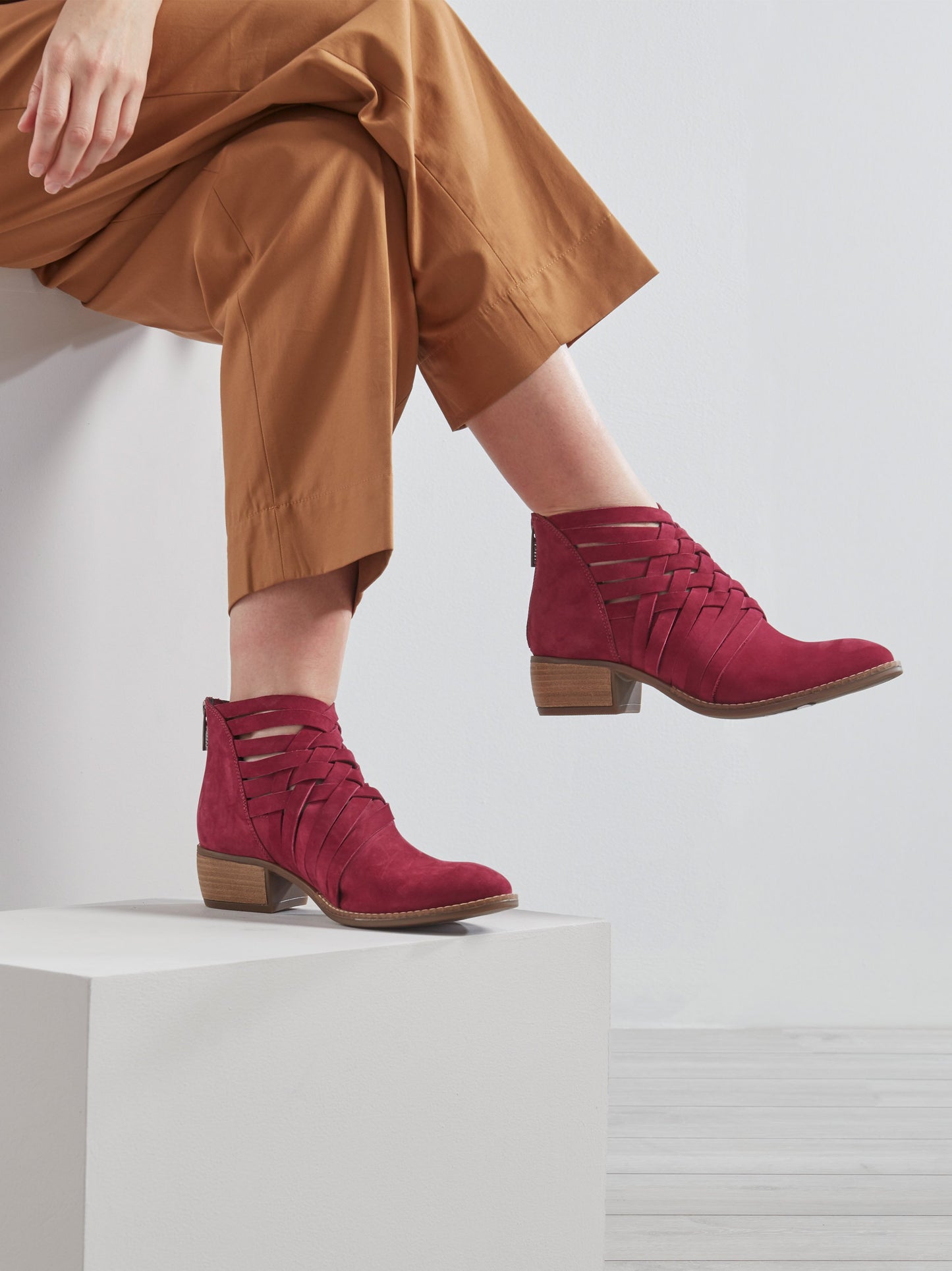 Southfield - Raspberry Pink Nubuck