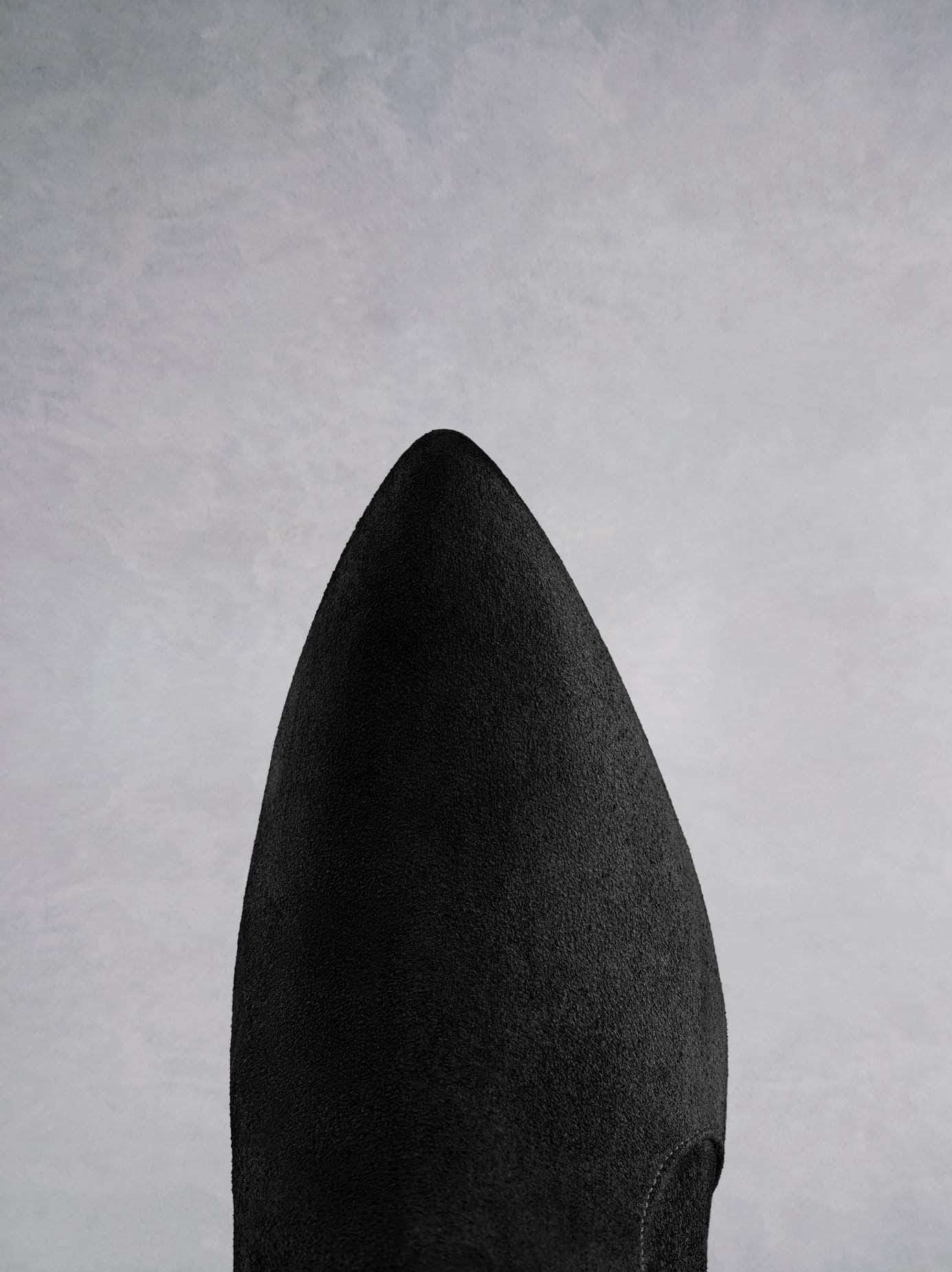 This knee high has an elegant, on trend pointed toe.