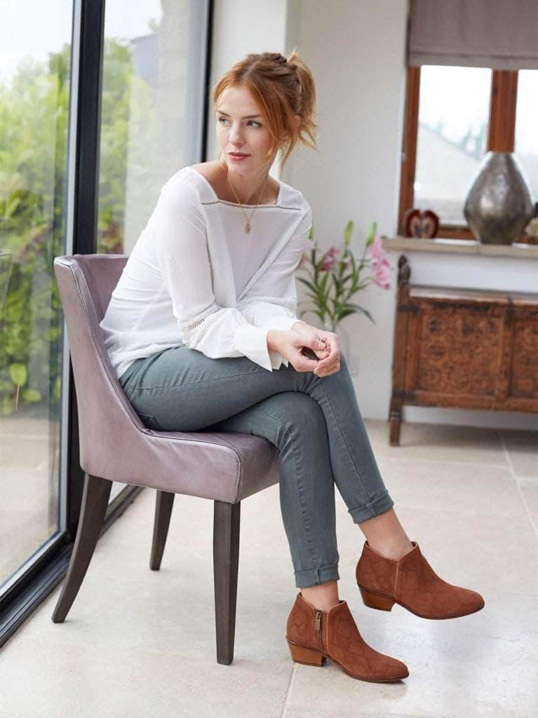 The elegant Albus in tan suede is easy-to-wear with a practical low-heel. 