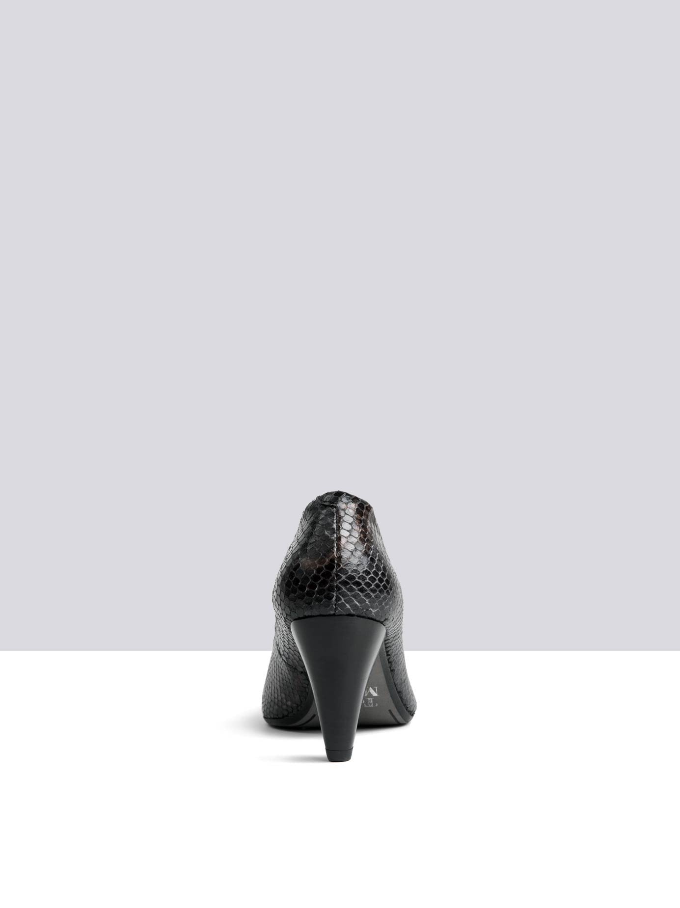 Ghost - Black Snake Leather
