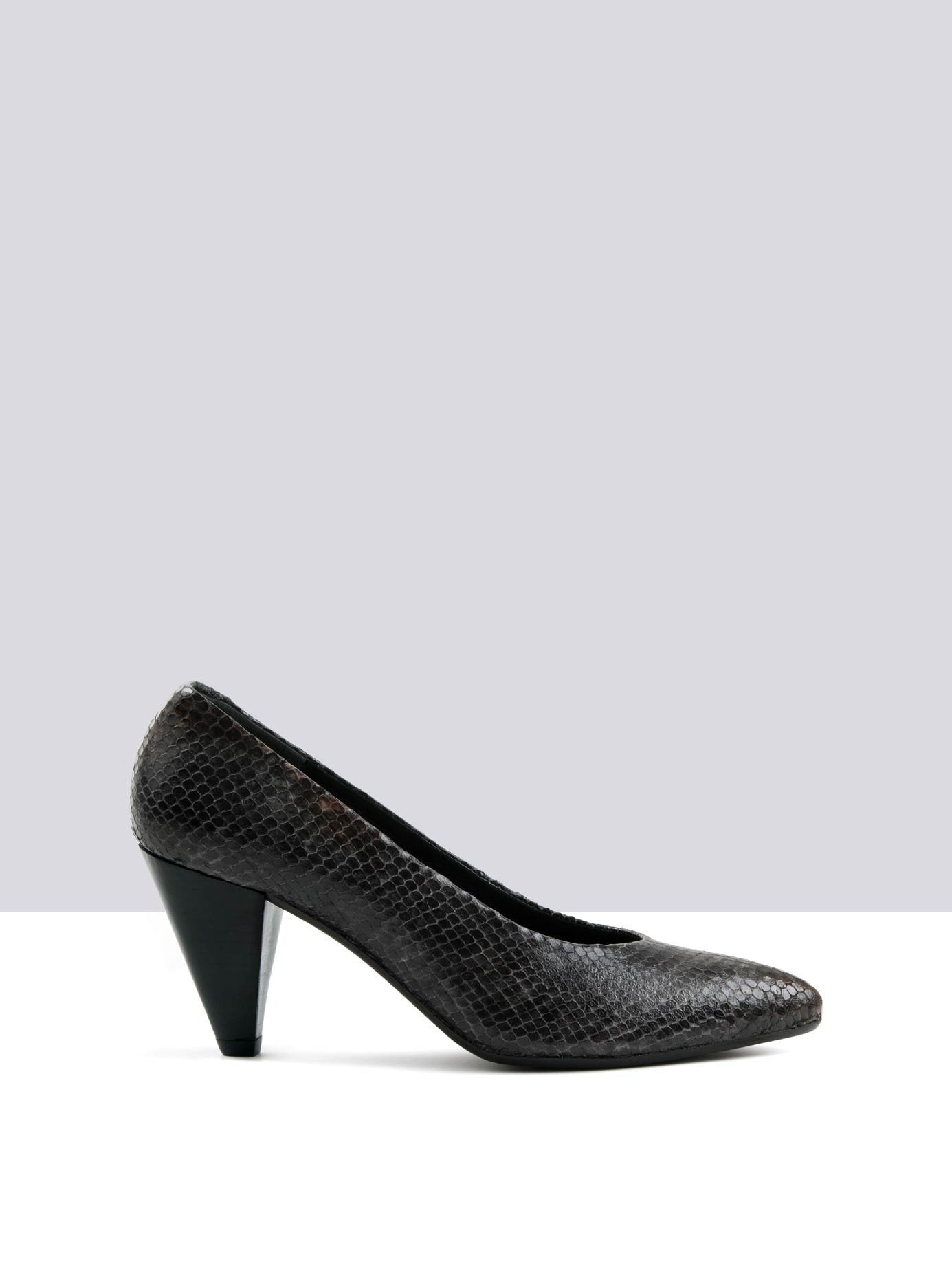 Ghost - Black Snake Leather