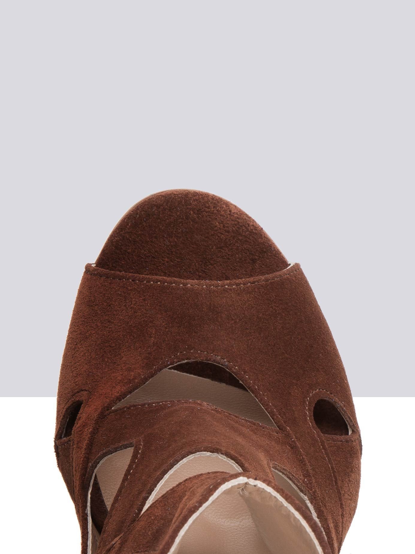 Ladder - Pecan Tan Suede