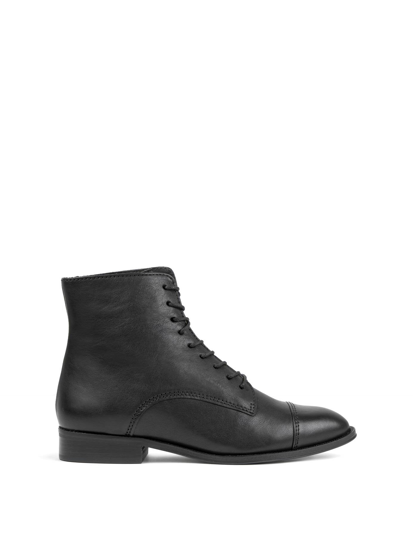 Lake - Black Leather