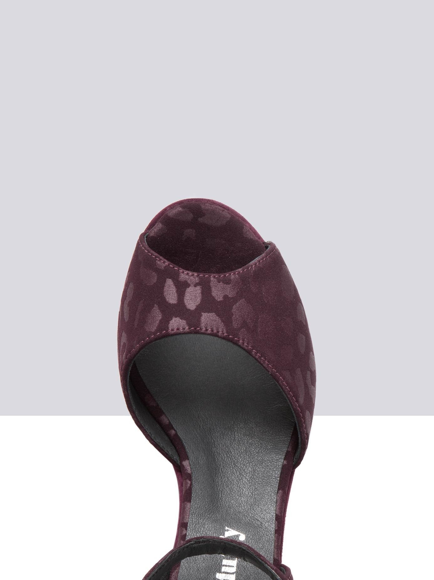 Luhan - Bordeaux Leopard Fabric