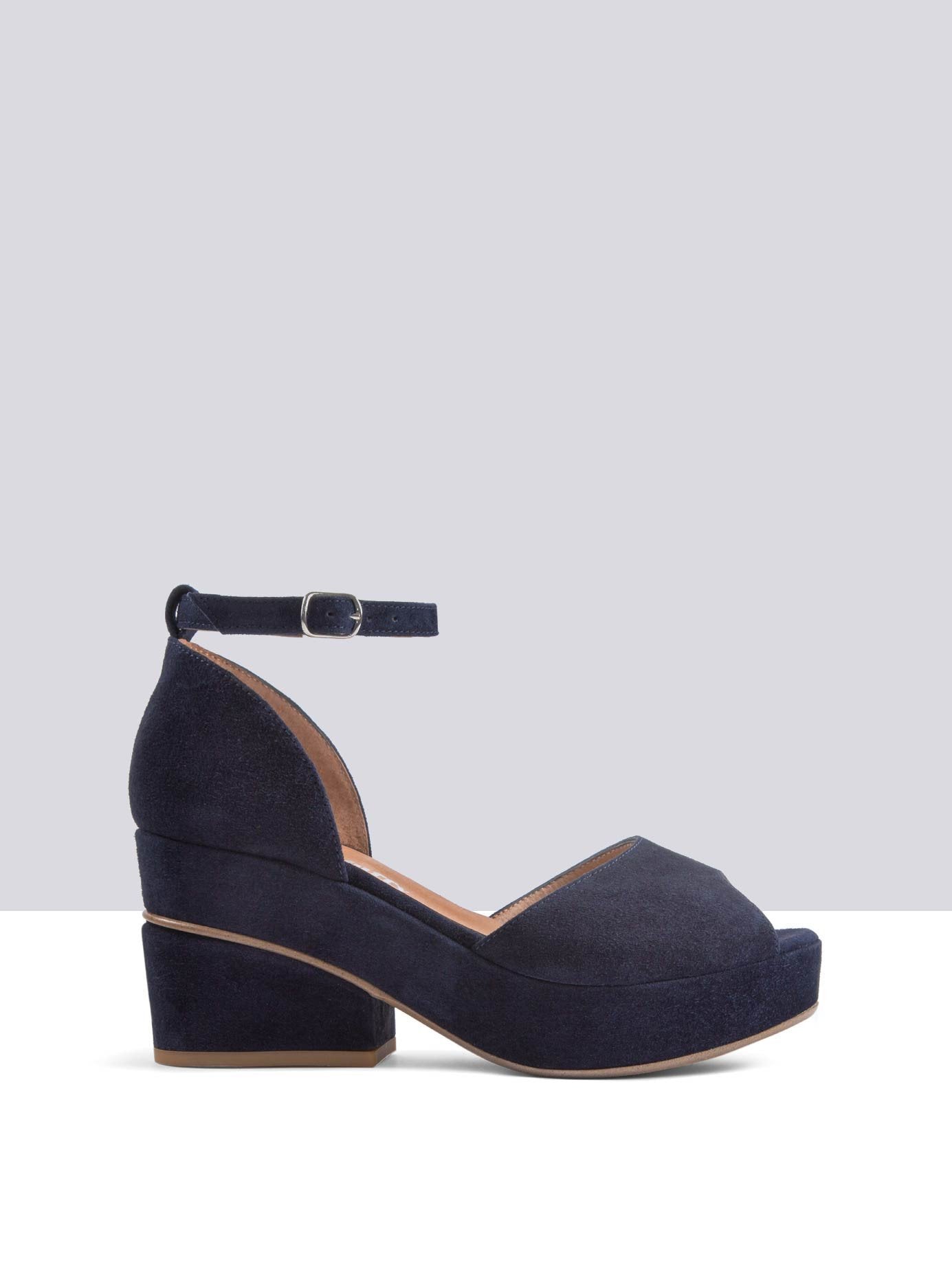 Luhan - Navy Suede