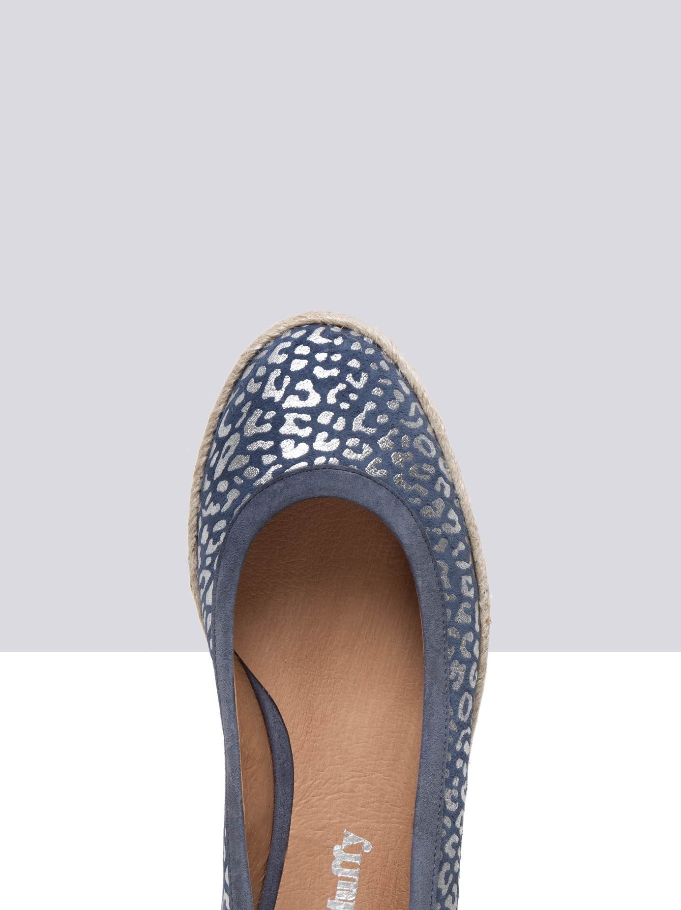 Petunia - Jeans Blue Leopard Suede