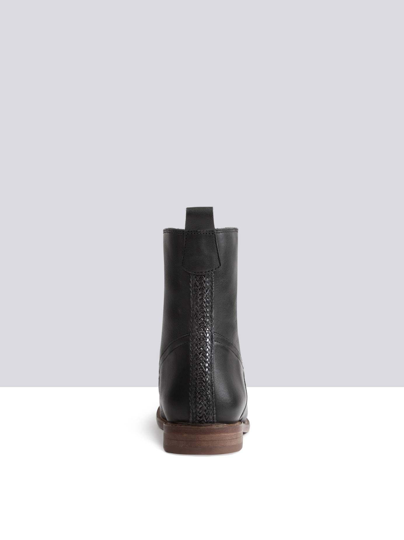Prairie - Black Leather