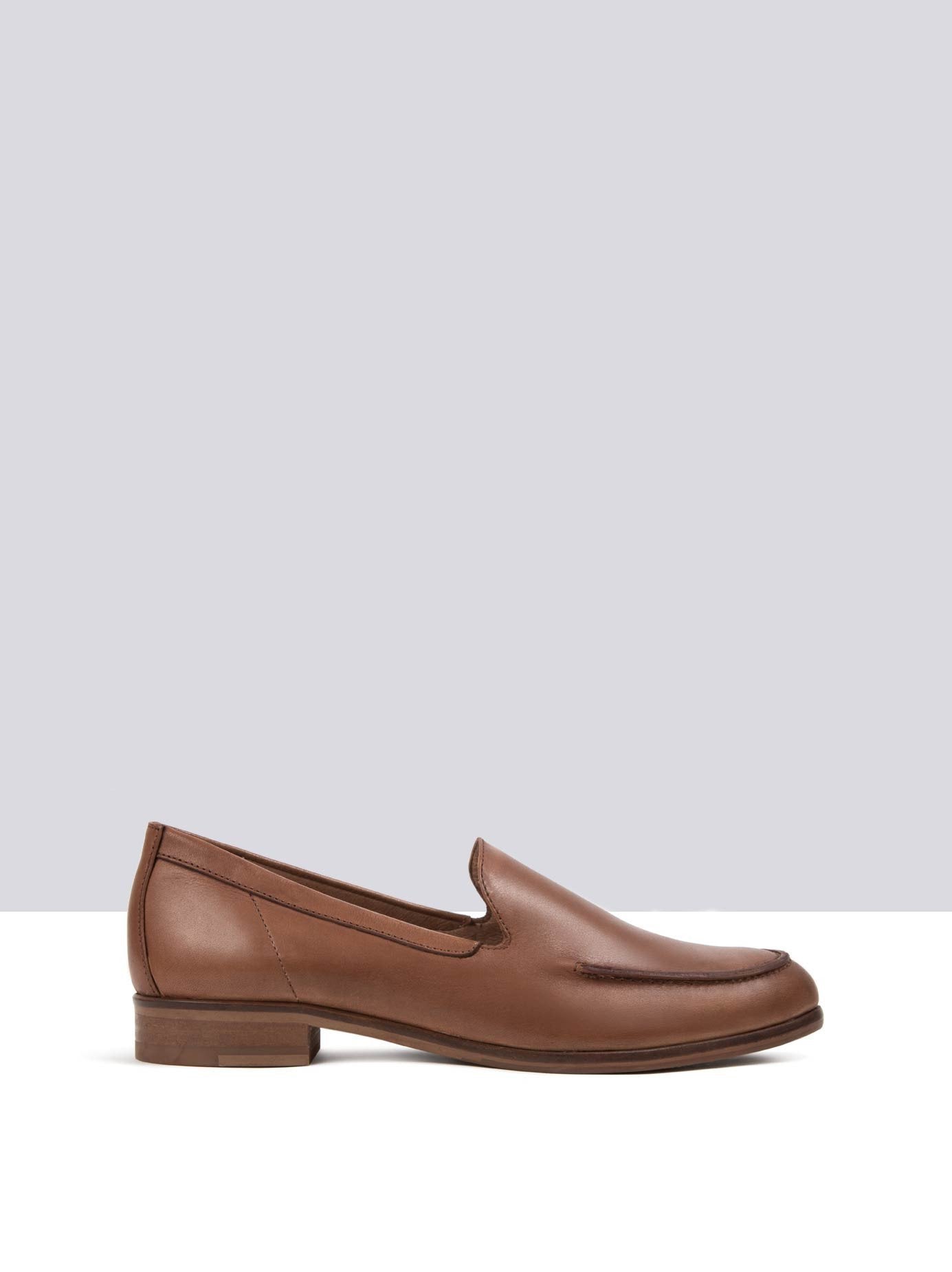 Studio - Pecan Tan Leather