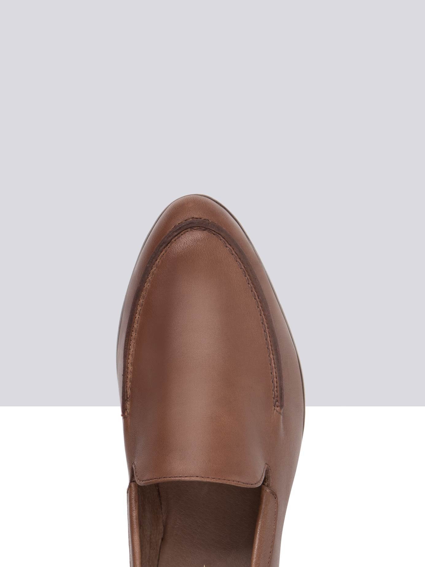 Studio - Pecan Tan Leather