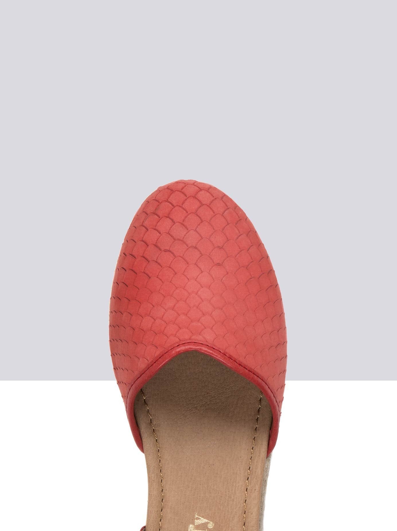 Virginia - Coral Red Embossed Nubuck